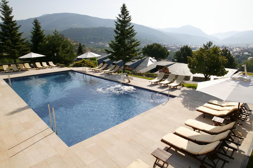 El Castell De Ciutat - Relais & Chateaux La Seu d'Urgell Exterior photo