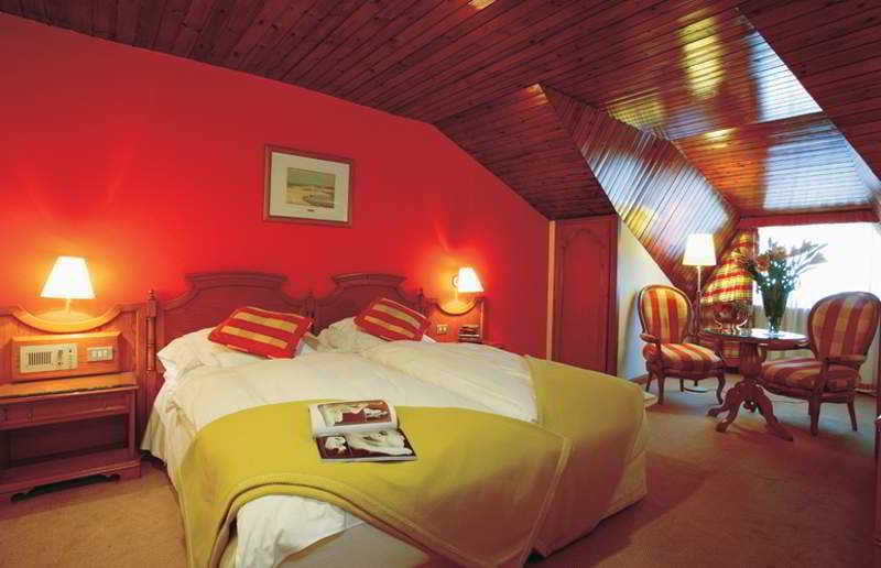 El Castell De Ciutat - Relais & Chateaux La Seu d'Urgell Exterior photo